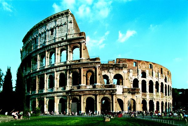 Hotel Hassler Roma Offers New Colosseum Package