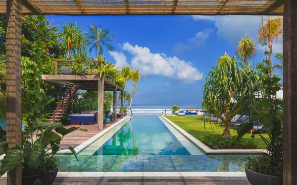 Luxurious Noku Beach House Opens in Bali